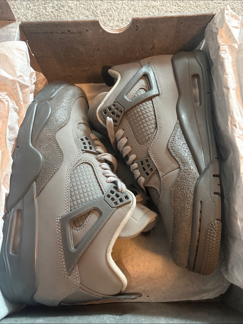 Men's Wet Cement Jordan 4 Retro SE Men’s 7.5 Women’s 9